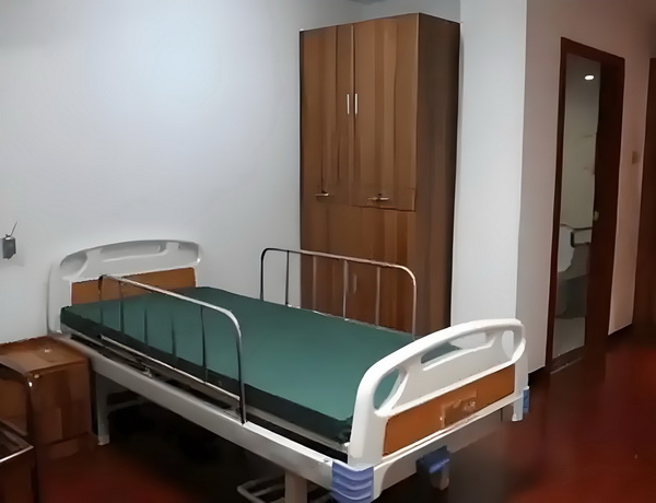 皇上照样绑：站住，本宫劫色